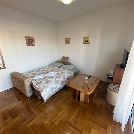 Apartment Stex 4 Podgoriţa Exterior foto