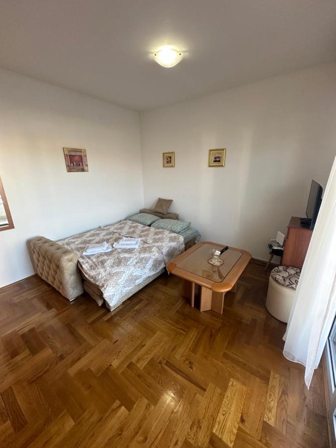 Apartment Stex 4 Podgoriţa Exterior foto